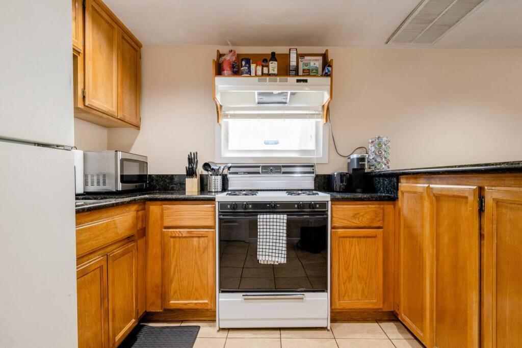 *2Bdr Victorian Home Away From Home - *Central Loc Sacramento Extérieur photo
